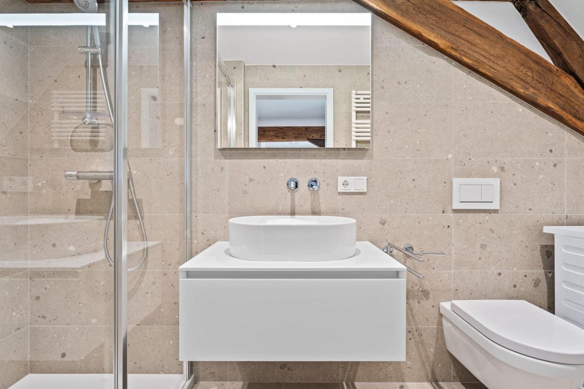 Elegant Clausen Apartment With King Bed & Wifi Luxembourg By Eksteriør billede