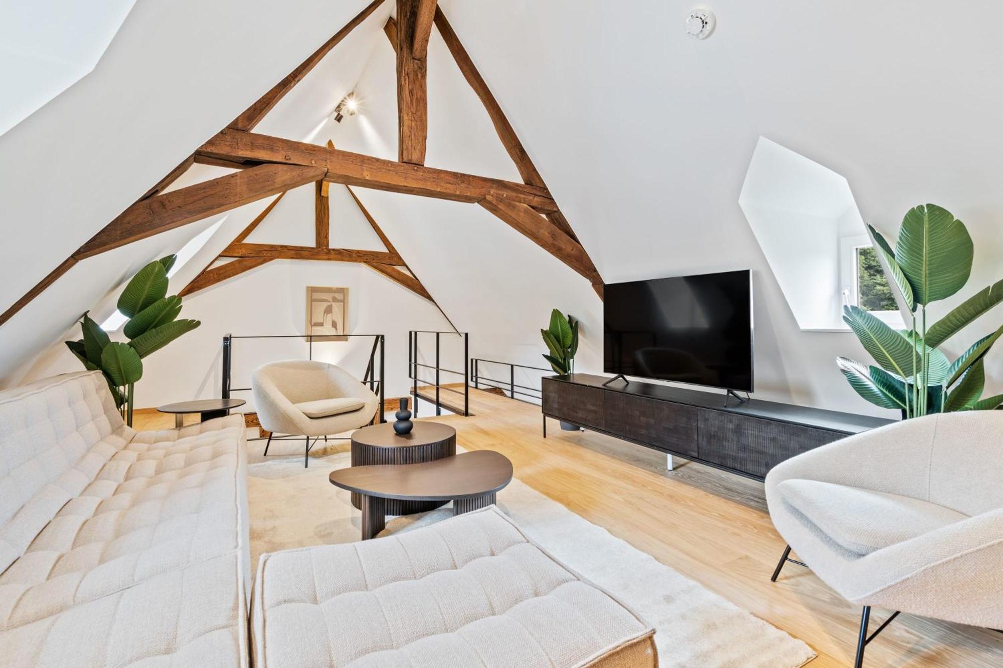 Elegant Clausen Apartment With King Bed & Wifi Luxembourg By Eksteriør billede