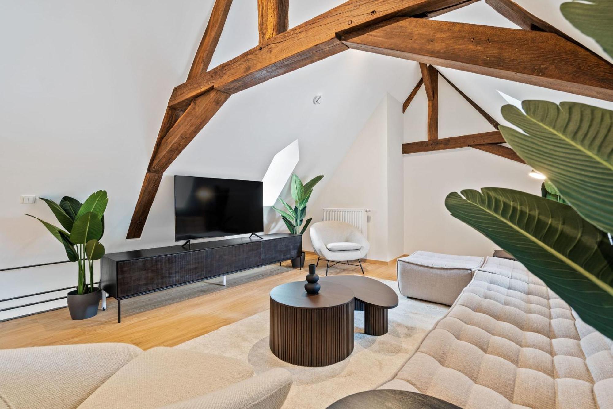Elegant Clausen Apartment With King Bed & Wifi Luxembourg By Eksteriør billede